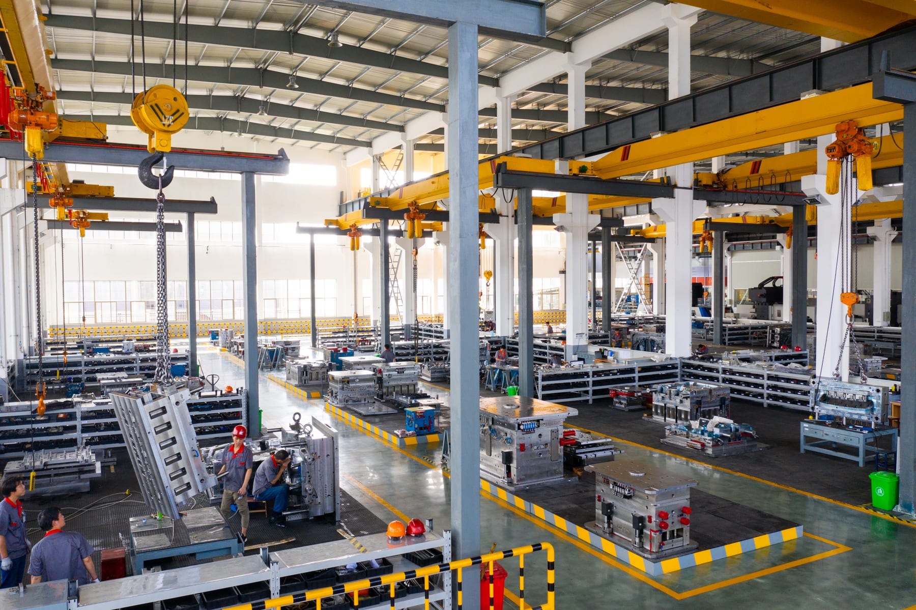 Ningbo Jianlin mold assembly area.