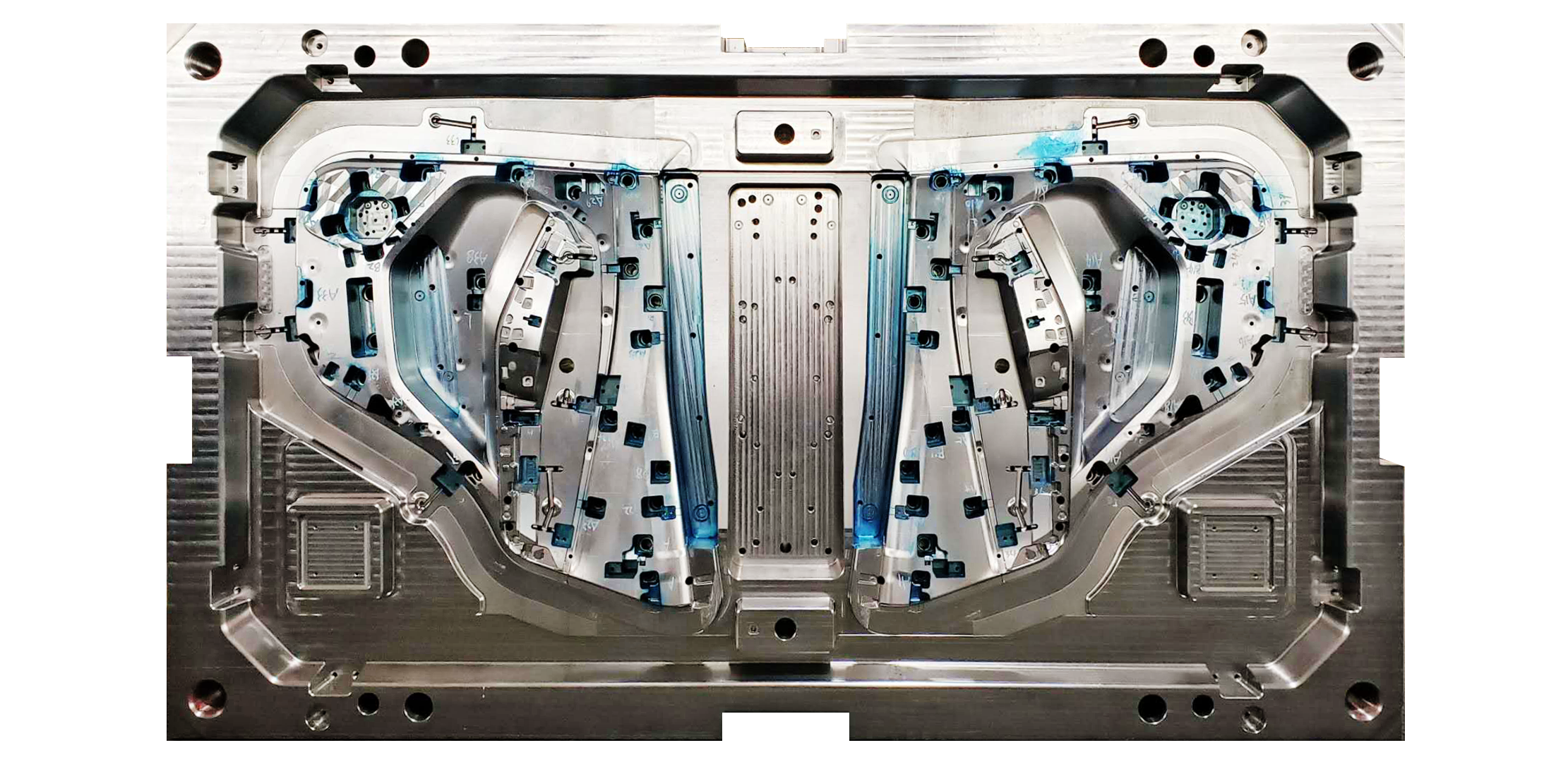 Door panel mold display at Ningbo Jianlin.